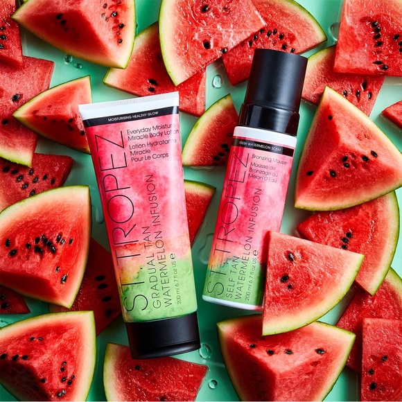 ST-TROPEZ GRADUAL TAN WATERMELON INFUSION LOTION - Picture 2 of 6